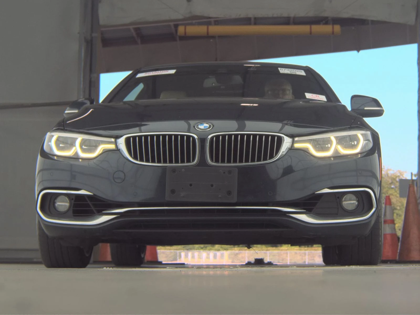 BMW 440 XDRIVE* ПОДГРЕВ* КАМЕРА* КЕЙЛЕС* LANE* ASSIST - изображение 5