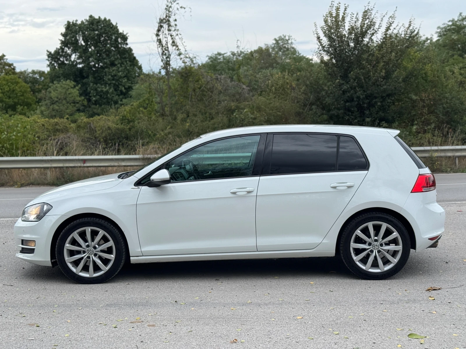 VW Golf 7 HIGHLINE 1.6 110 h.p. - изображение 6