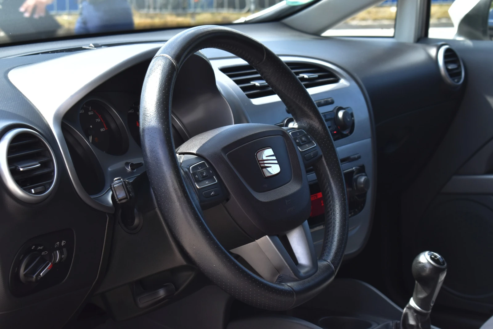 Seat Leon 1.4T* 125H.P - изображение 10