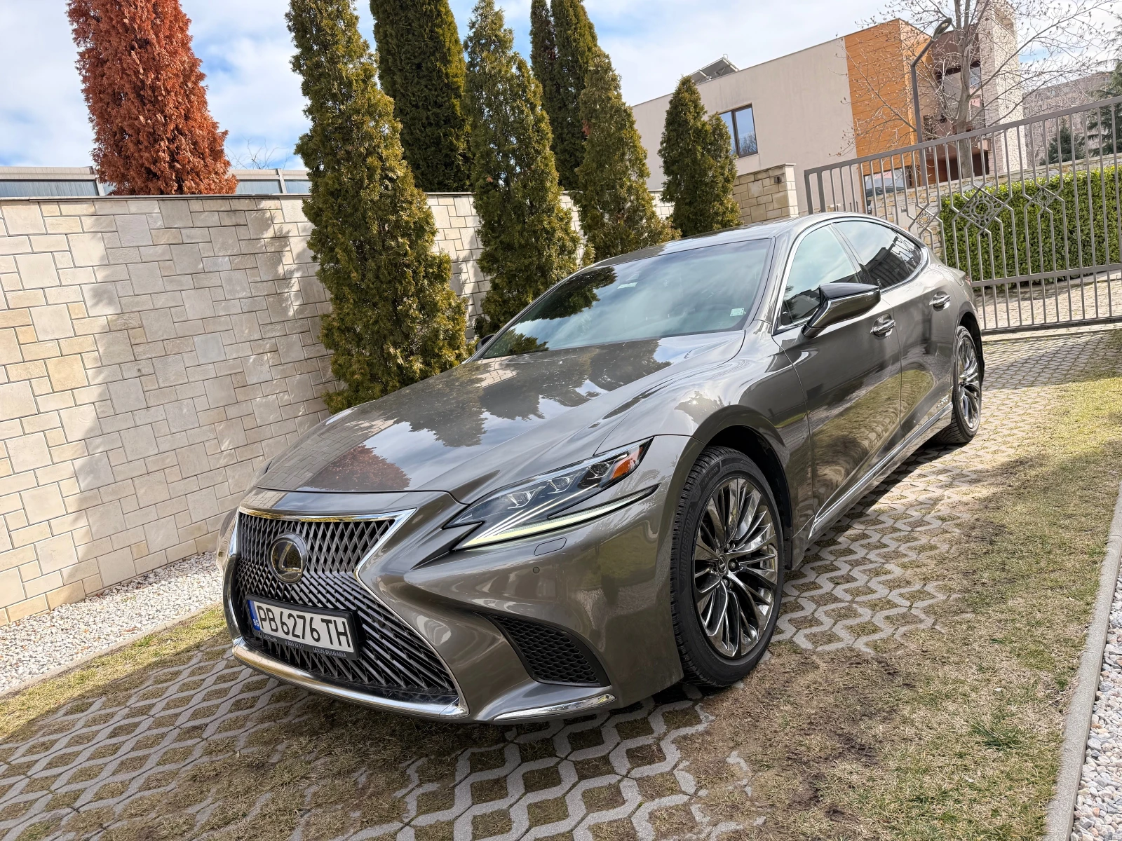Lexus LS 500 Hybrid* � �������� �� 2028� | Mobile.bg � ����������� 1
