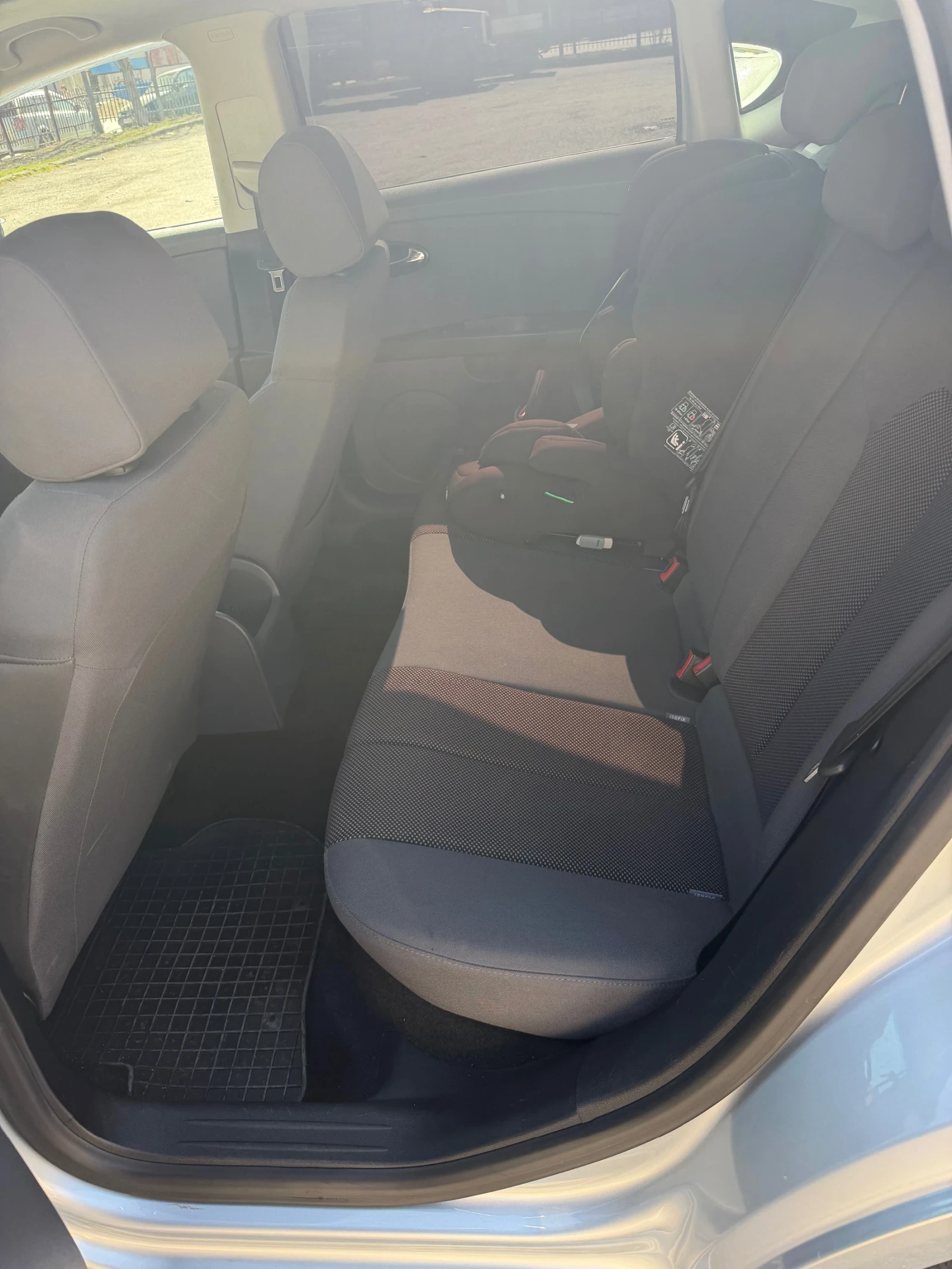 Seat Leon BKD , снимка 6 - Автомобили и джипове - 53846296