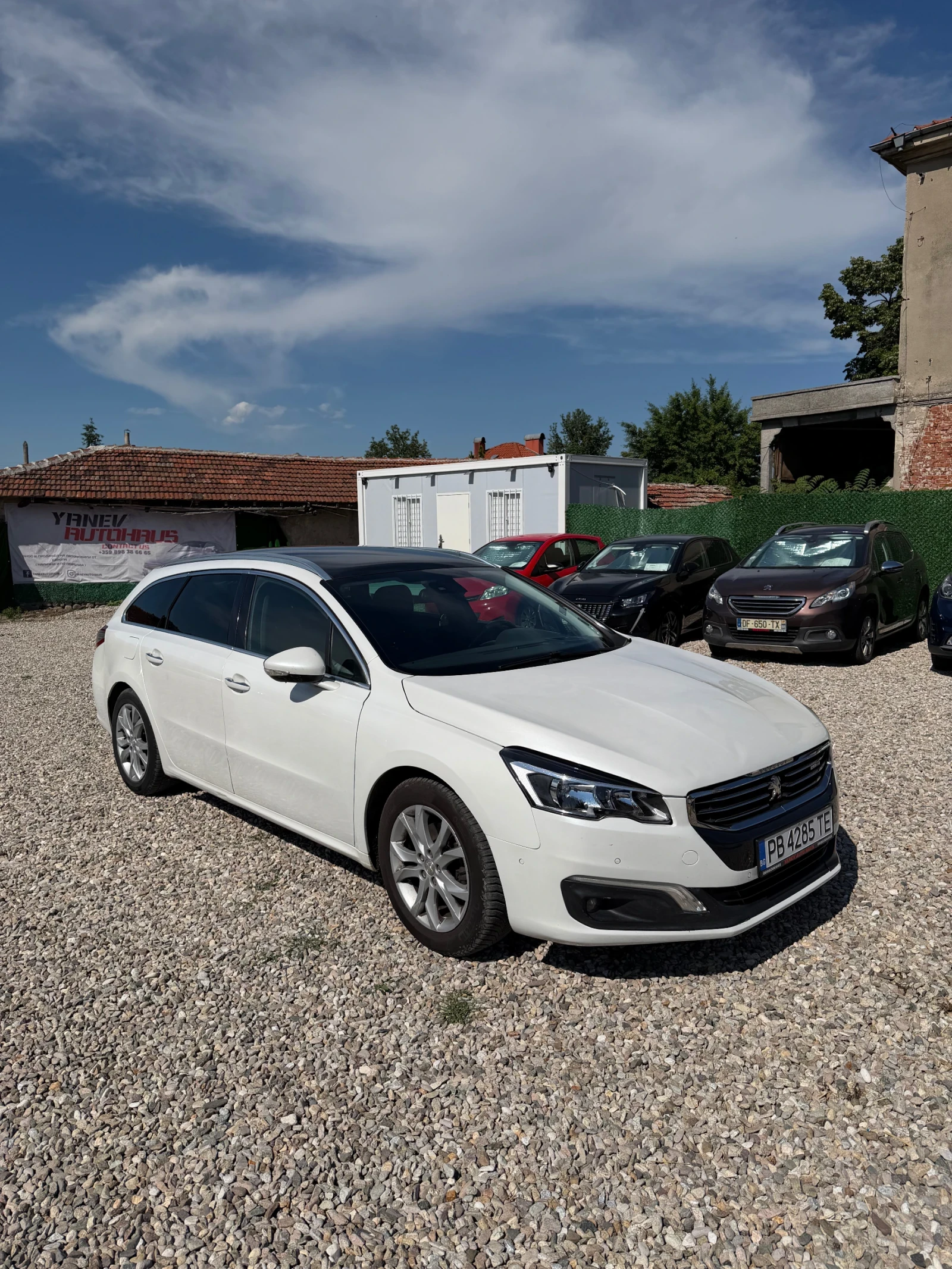Peugeot 508 Allure / Панорама / Carplay
