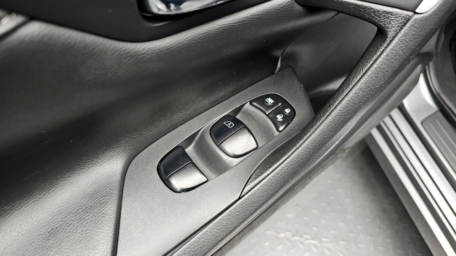 Nissan Altima 2.5* L33* ПОДГРЕВ, снимка 16 - Автомобили и джипове - 54934205