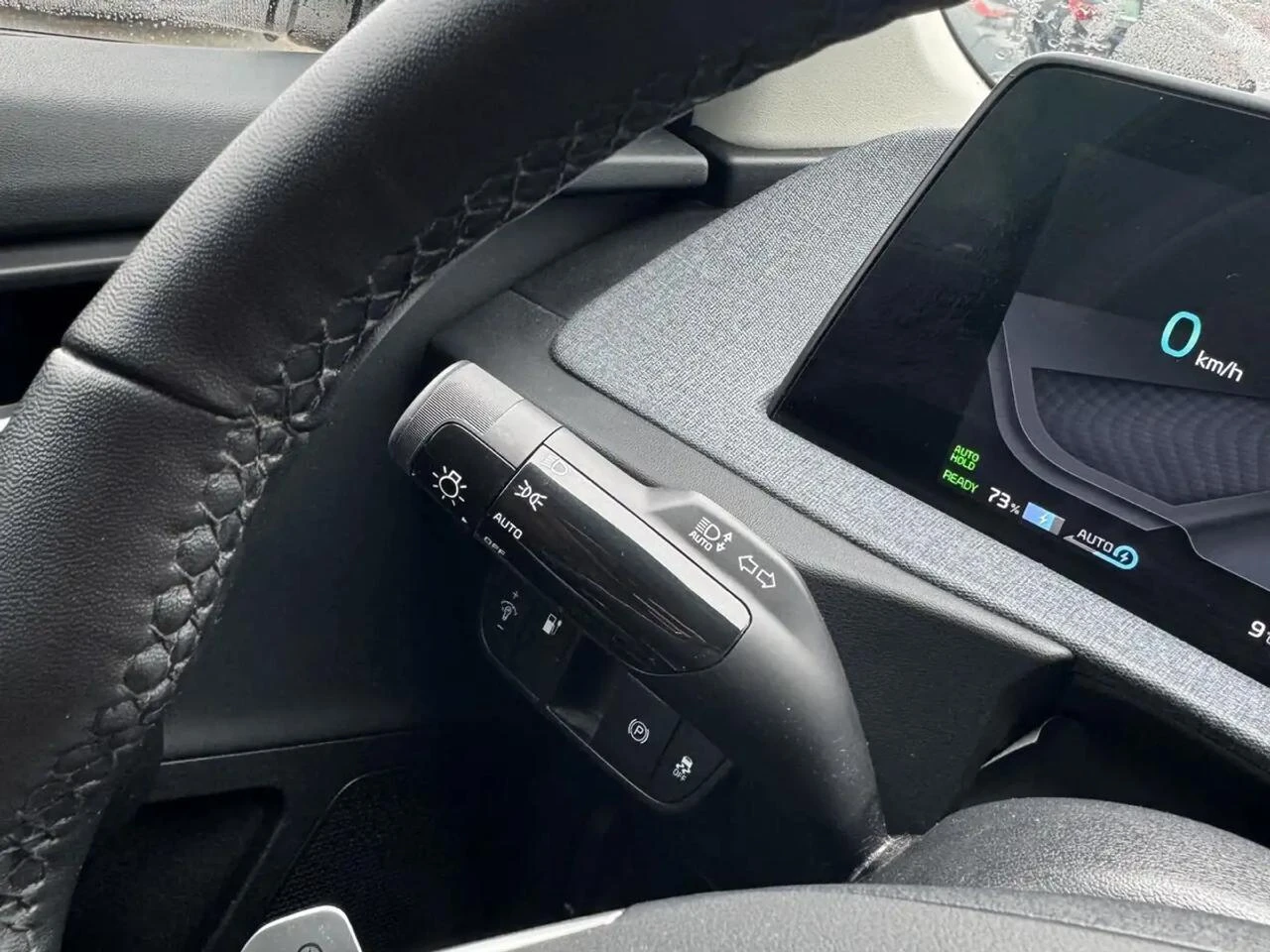Kia EV6 Long Range* Distronic* Carplay* Подгреви* , снимка 12 - Автомобили и джипове - 54957477