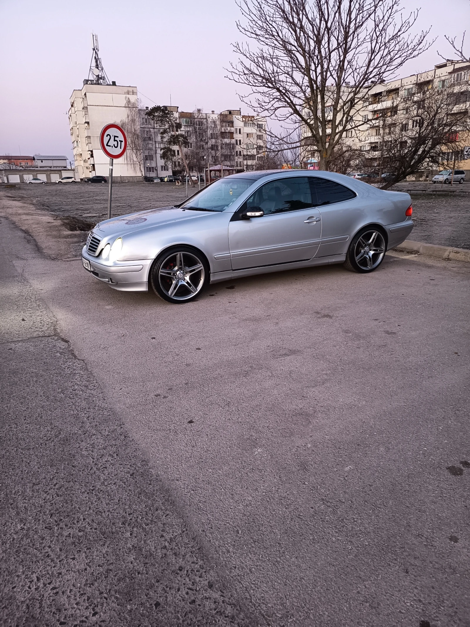 Mercedes-Benz CLK Газ.авт.нави кожа, снимка 9 - Автомобили и джипове - 54979578