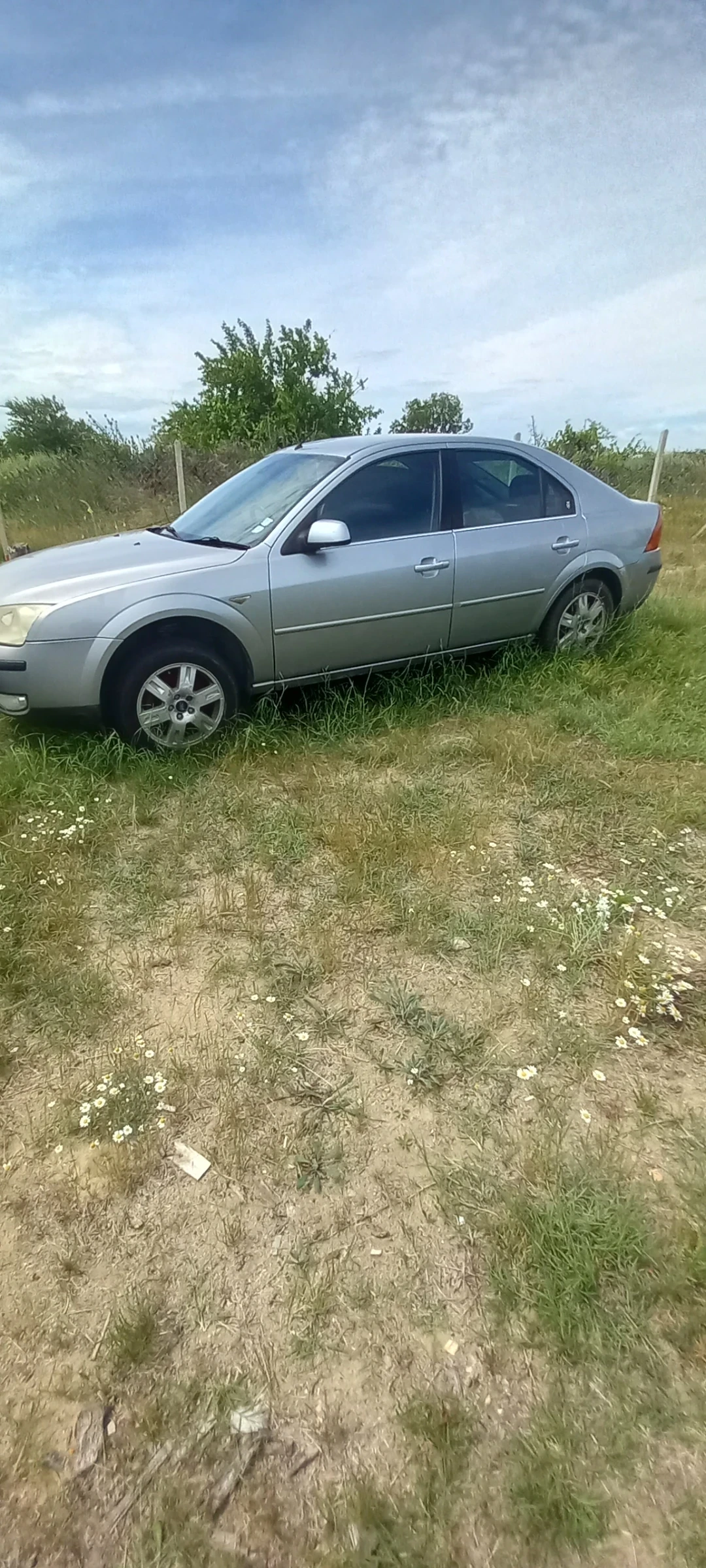 Ford Mondeo 2.0 tdci GHIA, снимка 2 - Автомобили и джипове - 55042308