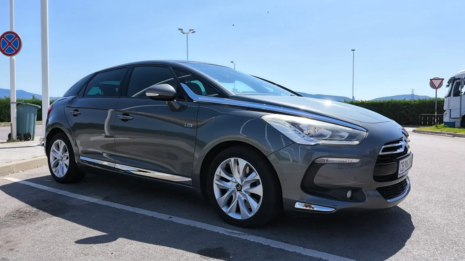 Citroen DS5 HYBRID 4x4 2.0 HDI, снимка 2 - Автомобили и джипове - 55450763