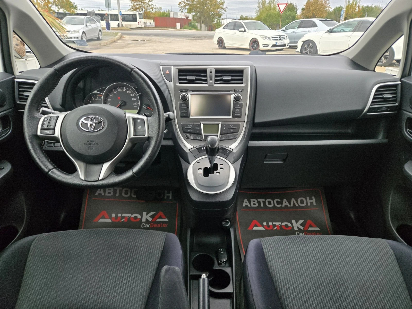 Toyota Verso S 1.4D4d-90��= �������= ����= KEYLESS= CAM= FULL | Mobile.bg � ����������� 12