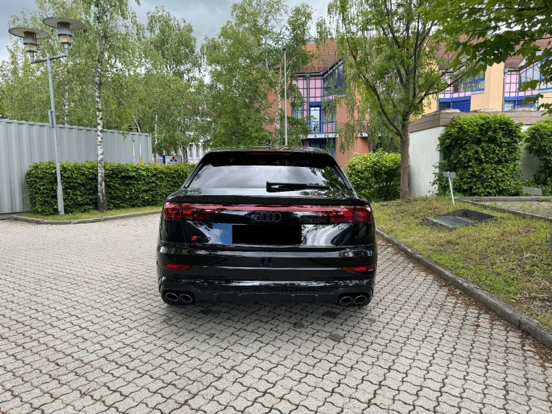 Audi SQ8 TFSI/FACELIFT/BLACK OPTIC/S-SEATS/B&O/MATRIX/PANO/, снимка 5 - Автомобили и джипове - 48205185