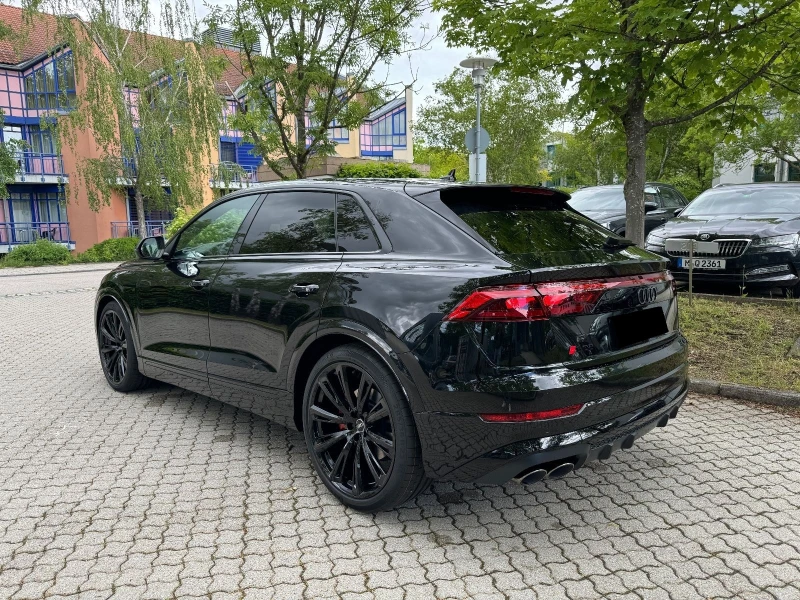 Audi SQ8 TFSI/FACELIFT/BLACK OPTIC/S-SEATS/B&O/MATRIX/PANO/, снимка 4 - Автомобили и джипове - 48205185