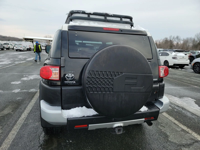 Toyota Fj cruiser Прогнозна цена 27000лв до София , снимка 5 - Автомобили и джипове - 48674907