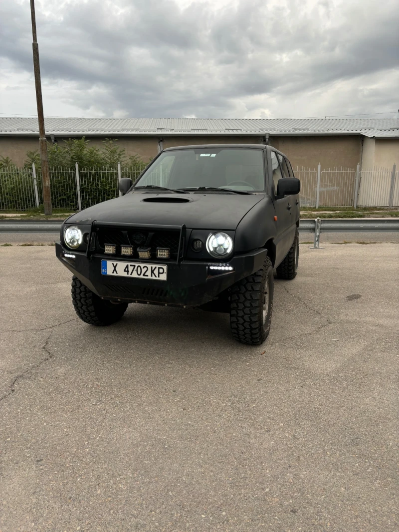 Nissan Terrano 2700, снимка 2 - Автомобили и джипове - 49160459