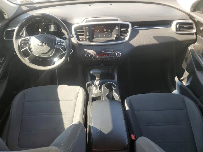 Kia Sorento, снимка 8 - Автомобили и джипове - 52737664