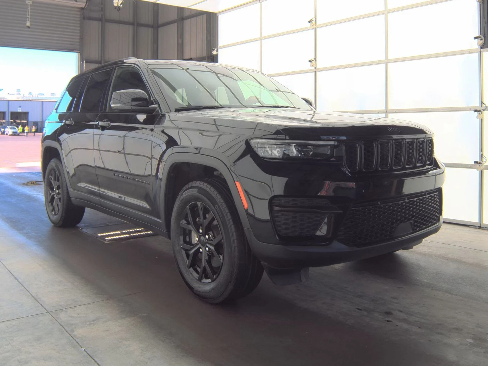Jeep Grand cherokee Altitude - изображение 2