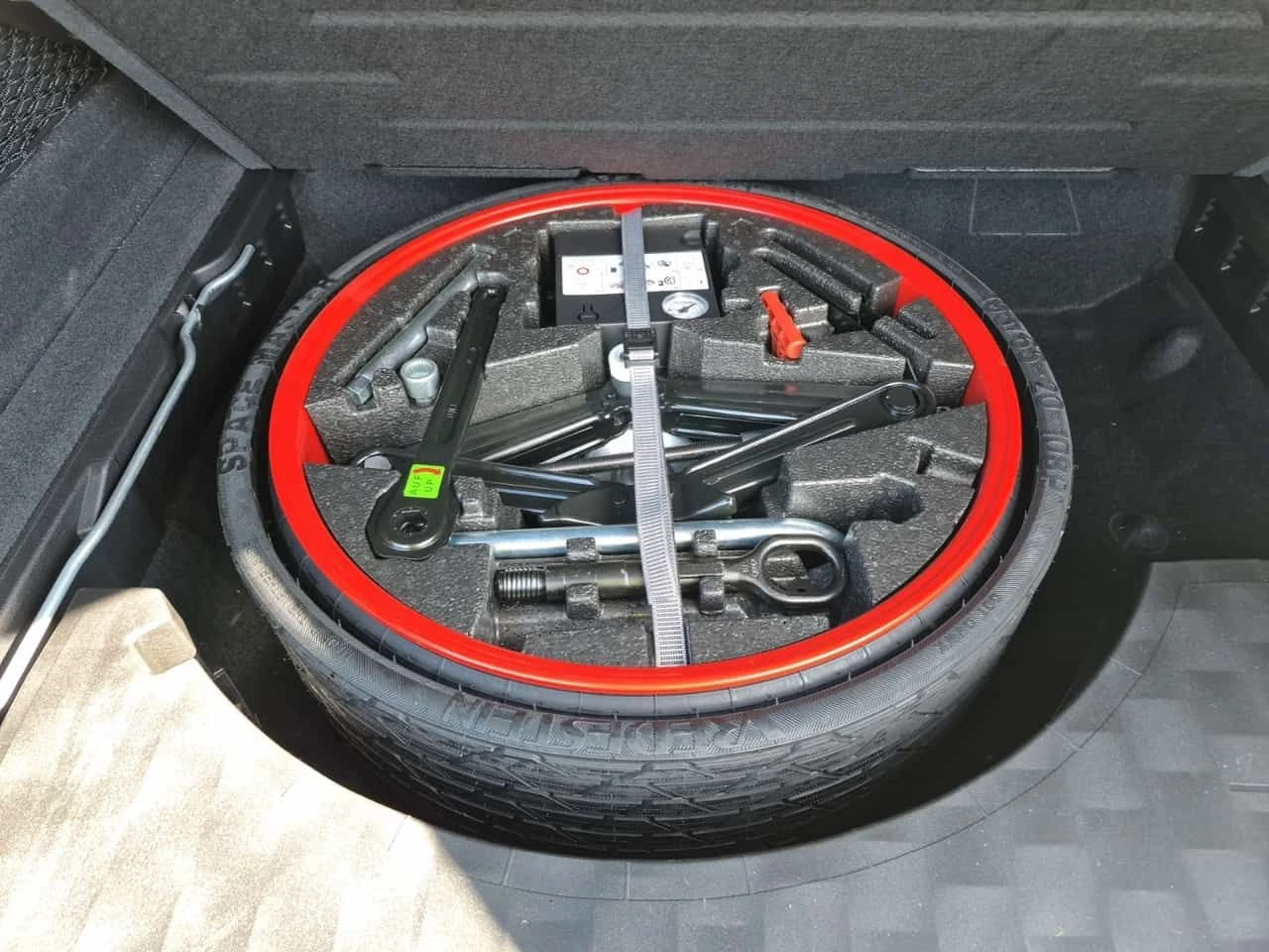 Porsche Cayenne  | ОБДУХВАНЕ | ДВА КЛЮЧА | CARFAX, снимка 15 - Автомобили и джипове - 53710405