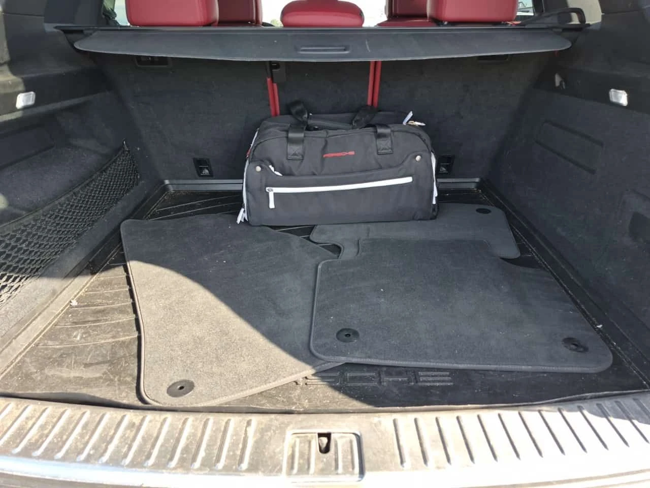 Porsche Cayenne  | ОБДУХВАНЕ | ДВА КЛЮЧА | CARFAX, снимка 14 - Автомобили и джипове - 53710405