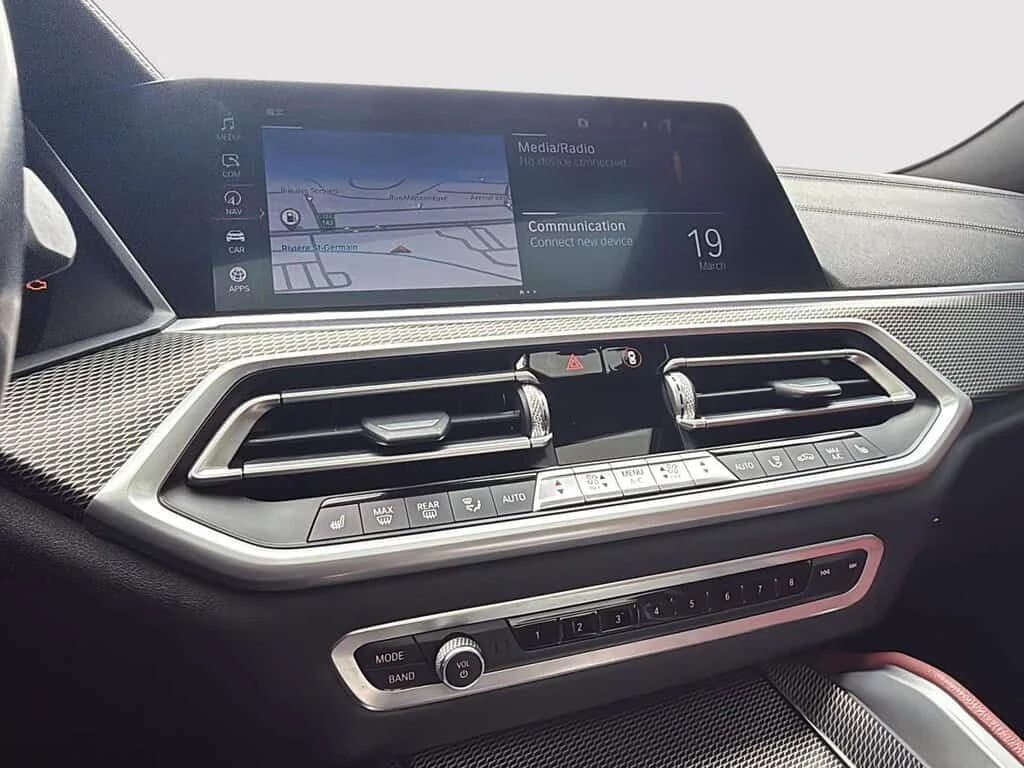 BMW X6 40i M-Sport * Фиксирана цена до БГ * Без инциденти, снимка 10 - Автомобили и джипове - 54039436