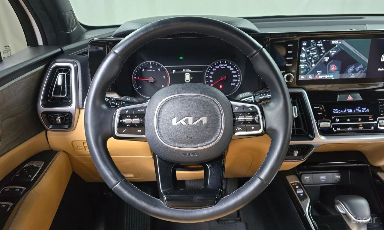 Kia Sorento 2.2 D Prestige 4x4* DISTRONIC* ПОДГРЕВ* ОБДУХВАНЕ*, снимка 10 - Автомобили и джипове - 54358496
