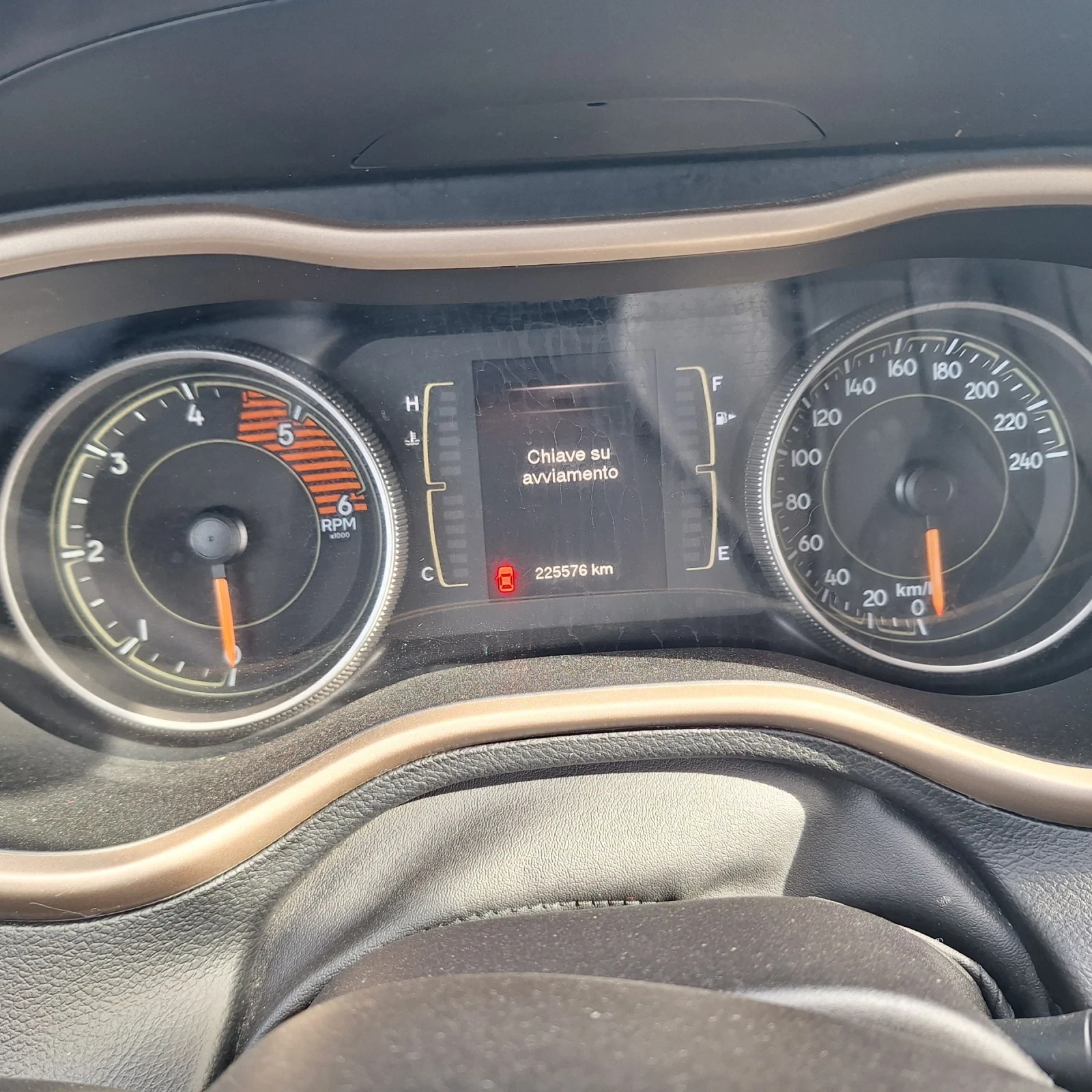 Jeep Cherokee 2.24х4, снимка 12 - Автомобили и джипове - 54412051