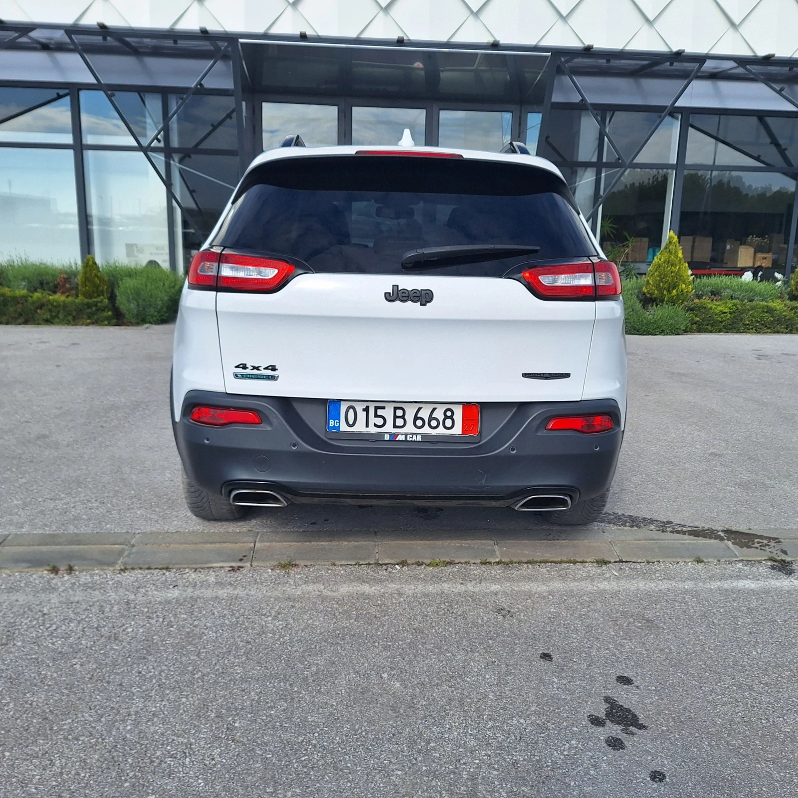 Jeep Cherokee 2.24х4, снимка 5 - Автомобили и джипове - 54412051