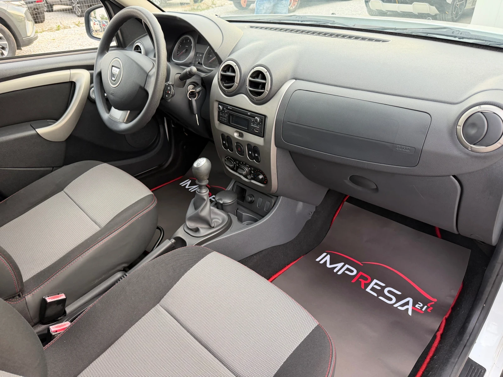 Dacia Duster 1.5dci 110kc. Отлично състояние, снимка 9 - Автомобили и джипове - 54874707