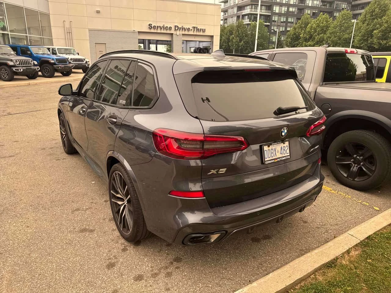 BMW X5 xDrive40i | CARFAX | АВТОКРЕДИТ БЕЗ ПЪРВОНАЧАЛНА , снимка 4 - Автомобили и джипове - 55344093
