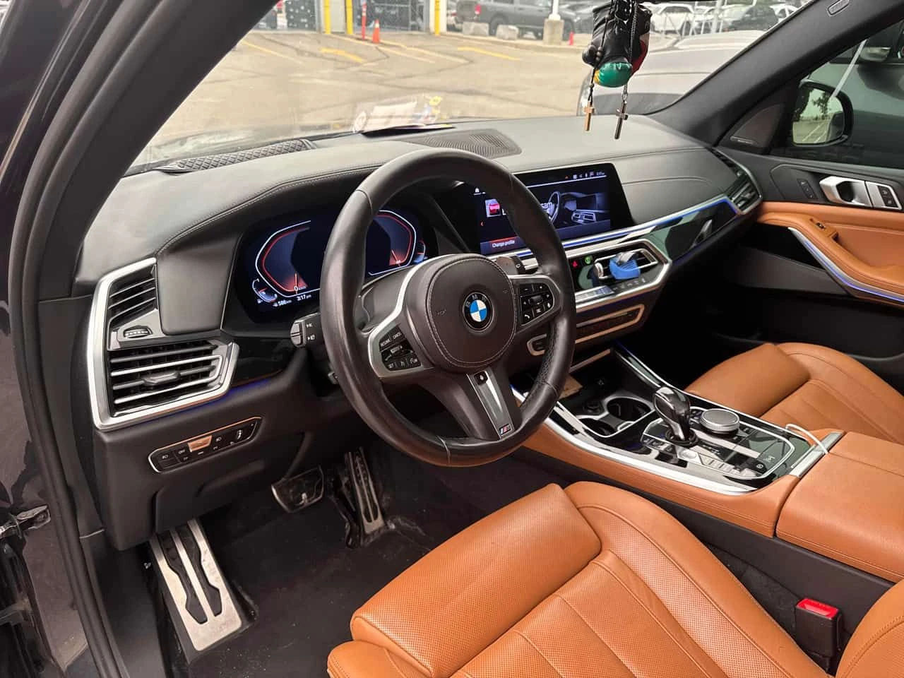 BMW X5 xDrive40i | CARFAX | АВТОКРЕДИТ БЕЗ ПЪРВОНАЧАЛНА , снимка 7 - Автомобили и джипове - 55344093