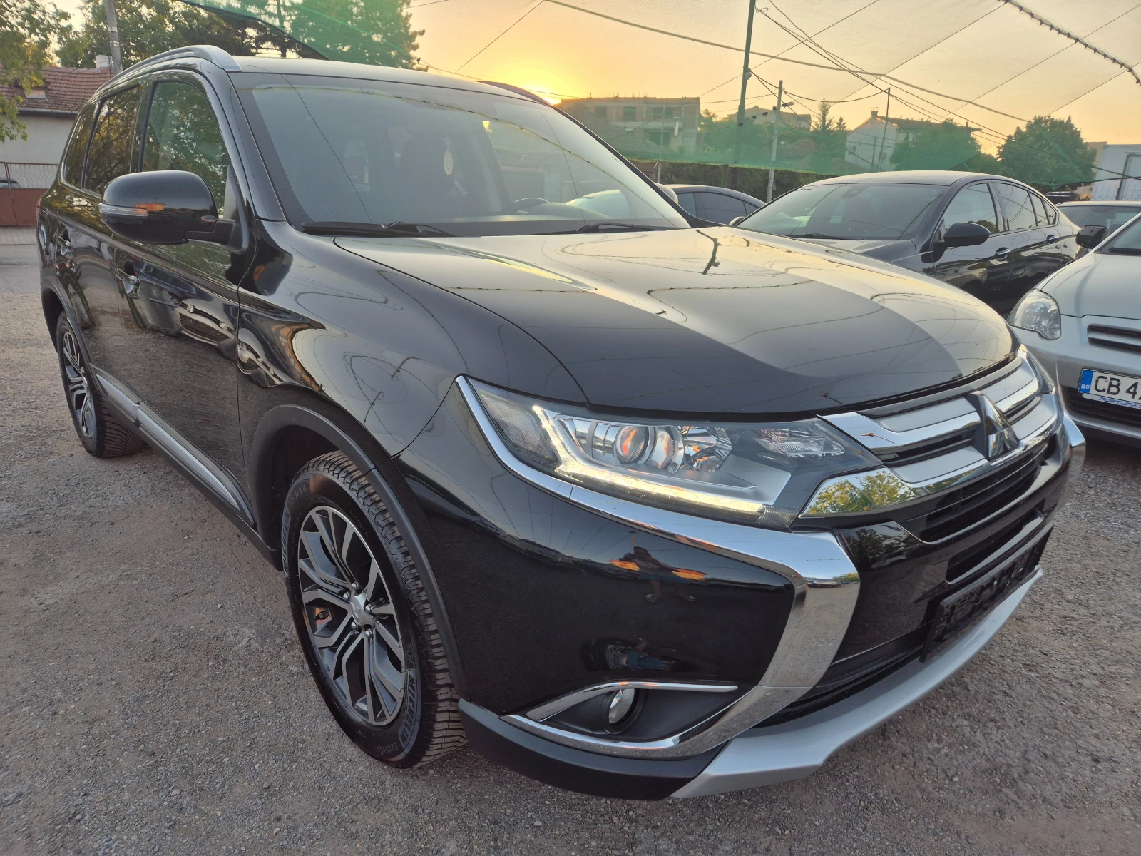 Mitsubishi Outlander 2.2DI-D/4x4 , снимка 2 - Автомобили и джипове - 55506781