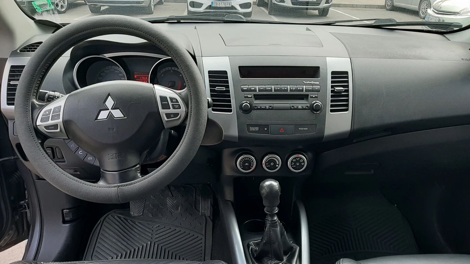 Mitsubishi Outlander 2, снимка 5 - Автомобили и джипове - 55703995