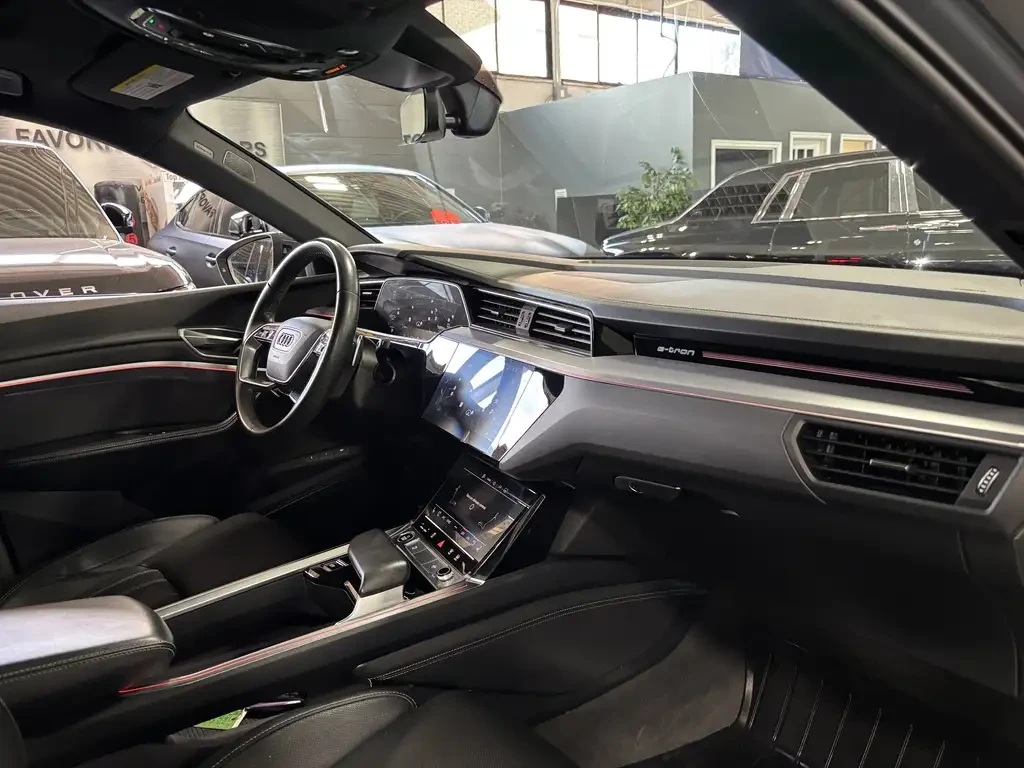 Audi Q8 E-TRON* 55* BANG* OLUFSEN* ОБДУХВАНЕ* , снимка 8 - Автомобили и джипове - 56210877