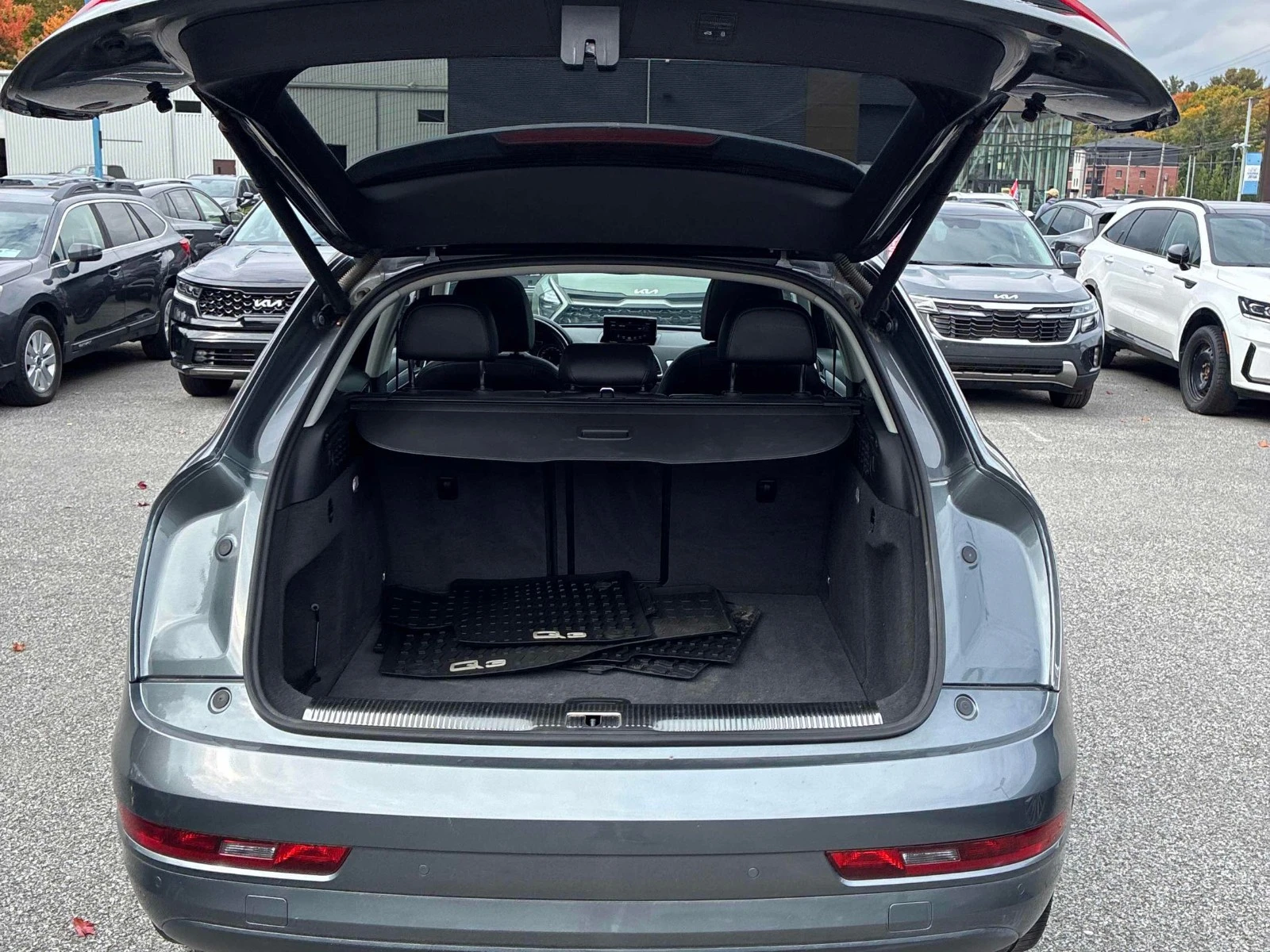 Audi Q3 Progressiv * АвтоКредит * (ЦЕНА ДО БГ), снимка 7 - Автомобили и джипове - 56328919