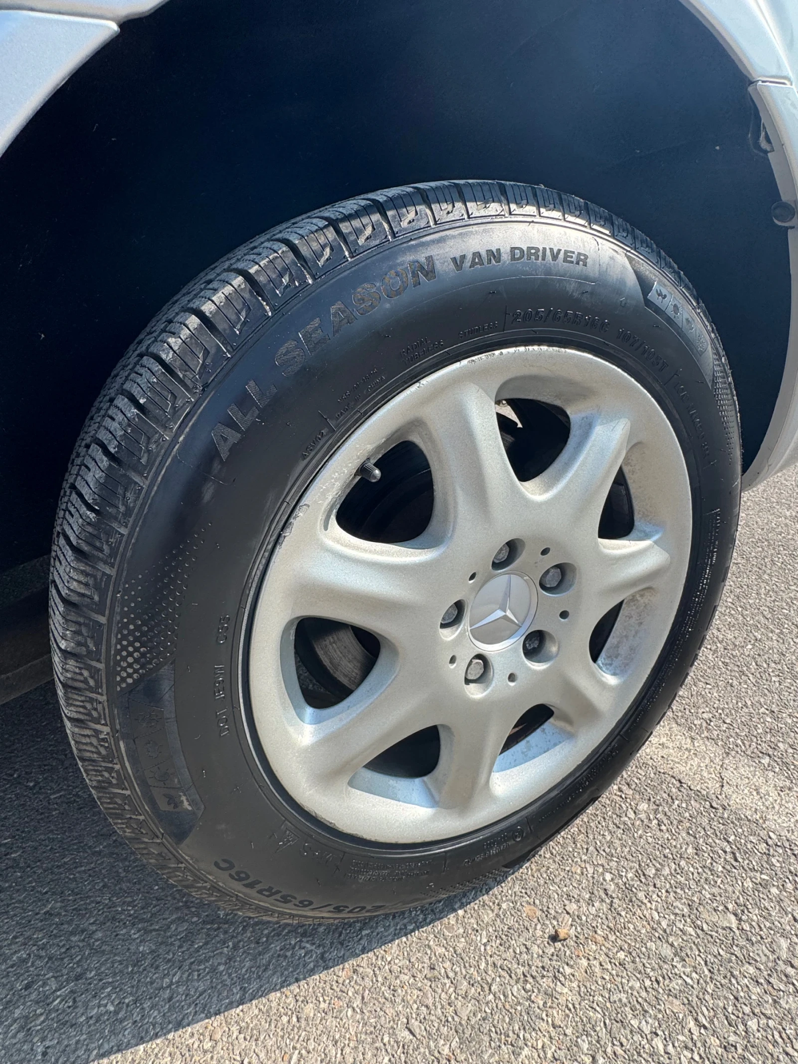 Mercedes-Benz Vito 115 CDI, снимка 12 - Бусове и автобуси - 55799562