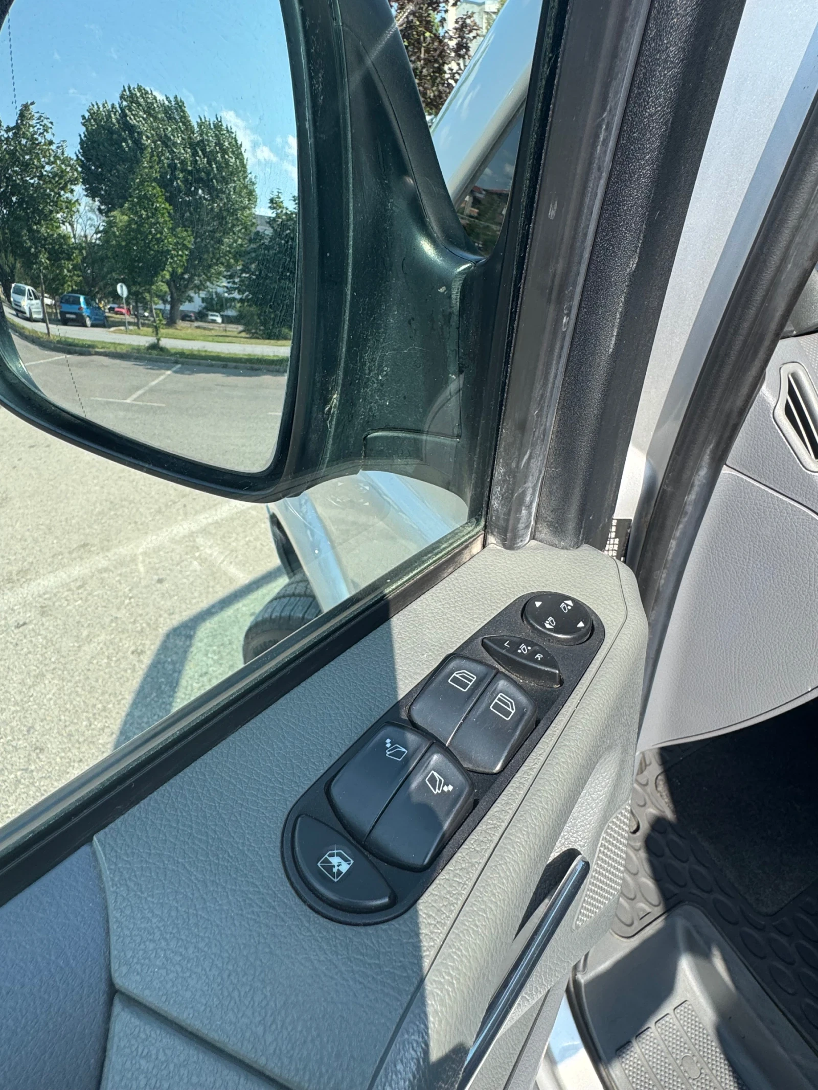 Mercedes-Benz Vito 115 CDI, снимка 10 - Бусове и автобуси - 55799562