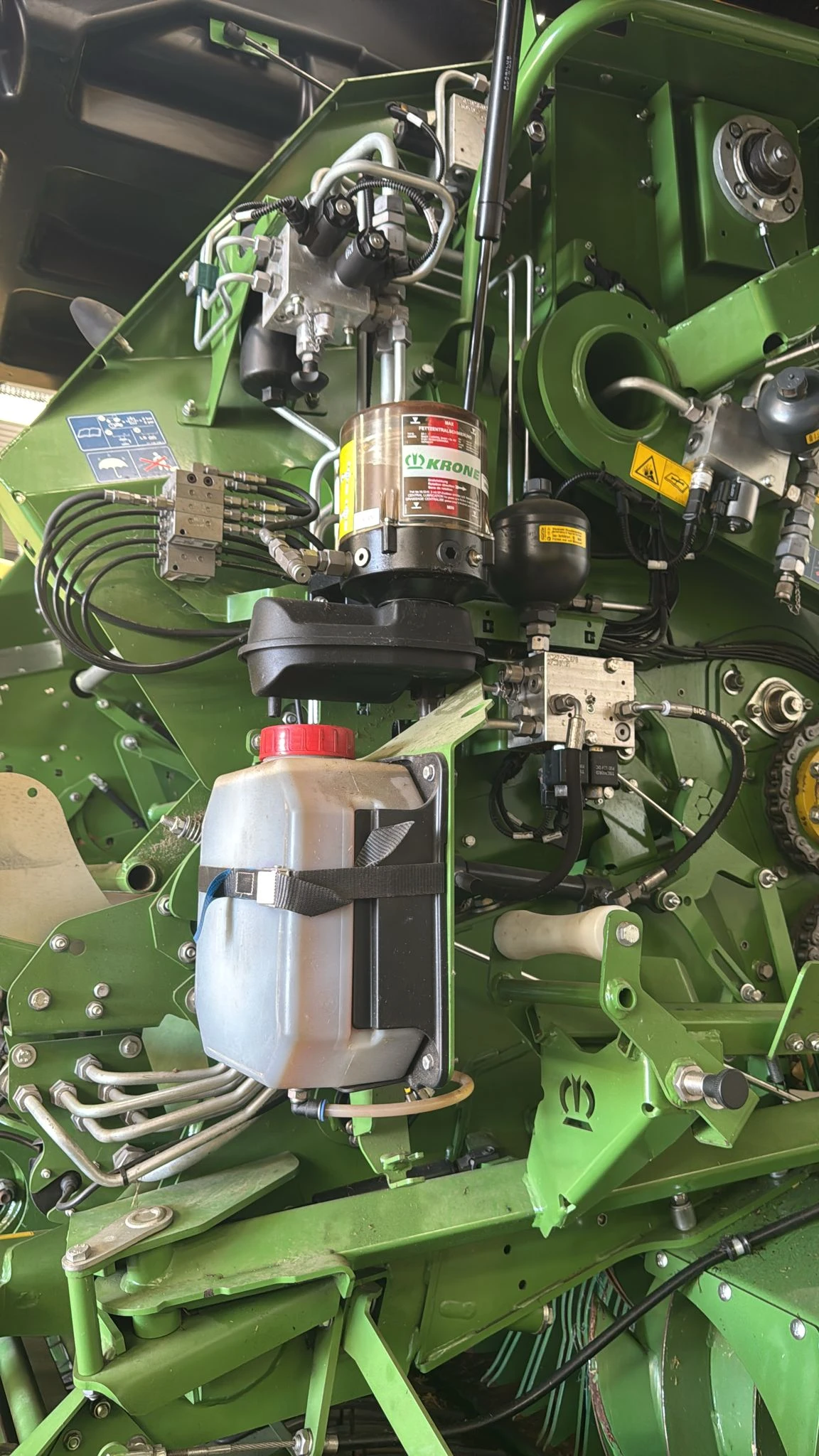 Балировачка Krone Varipack V165XC лизинг с първоначална вноска 20 % - изображение 10