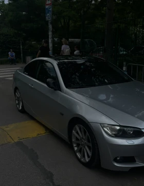 BMW 330, снимка 2
