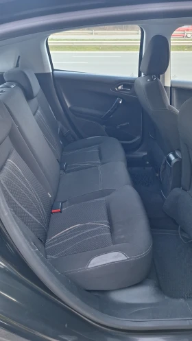 Peugeot 208 1.4 хди, снимка 10