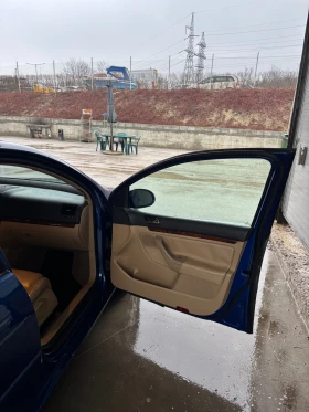 VW Golf - 3250 € / 6356.45 лв. - 28170911 6