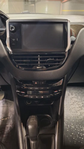 Peugeot 208 1.4 хди - 4400 € / 8605.65 лв. - 49181007 7