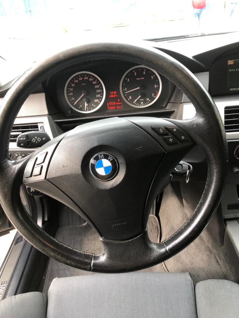BMW 523, снимка 4 - Автомобили и джипове - 44132990