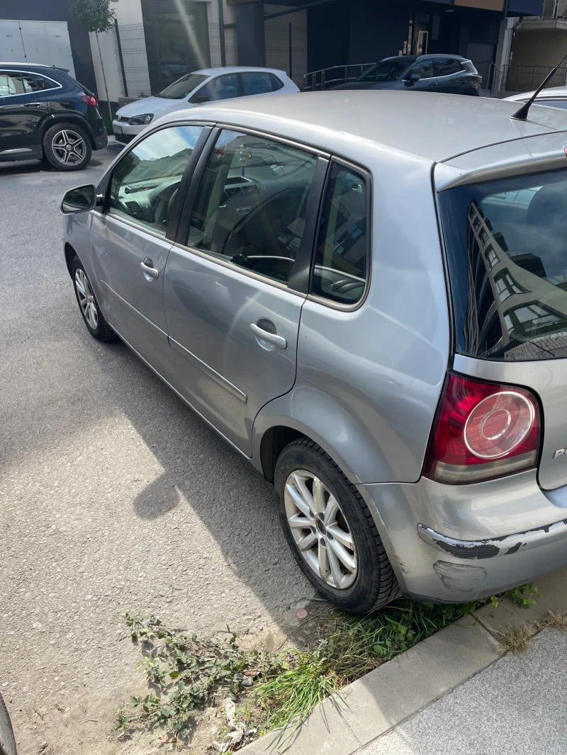 VW Polo, снимка 5 - Автомобили и джипове - 47339959