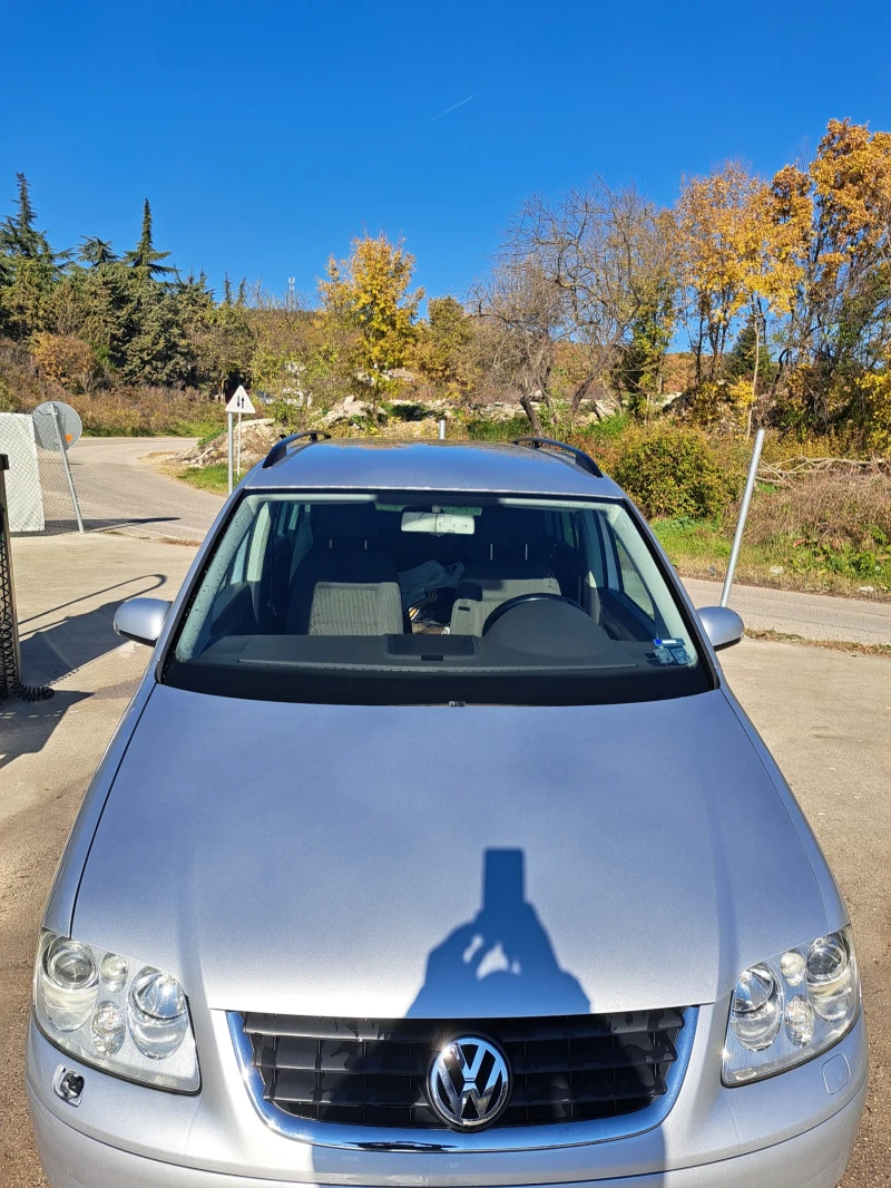 VW Touran, снимка 5 - Автомобили и джипове - 48435862