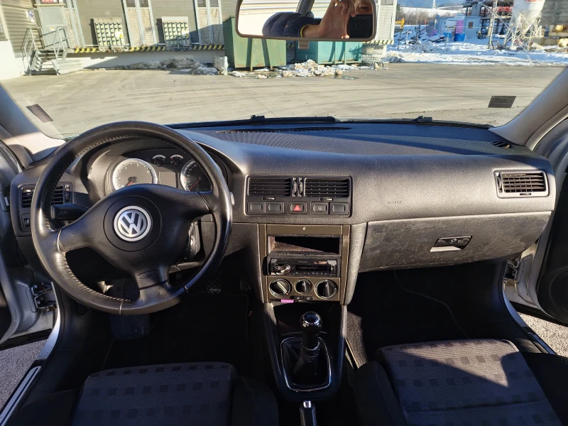 VW Bora, снимка 5 - Автомобили и джипове - 49592030