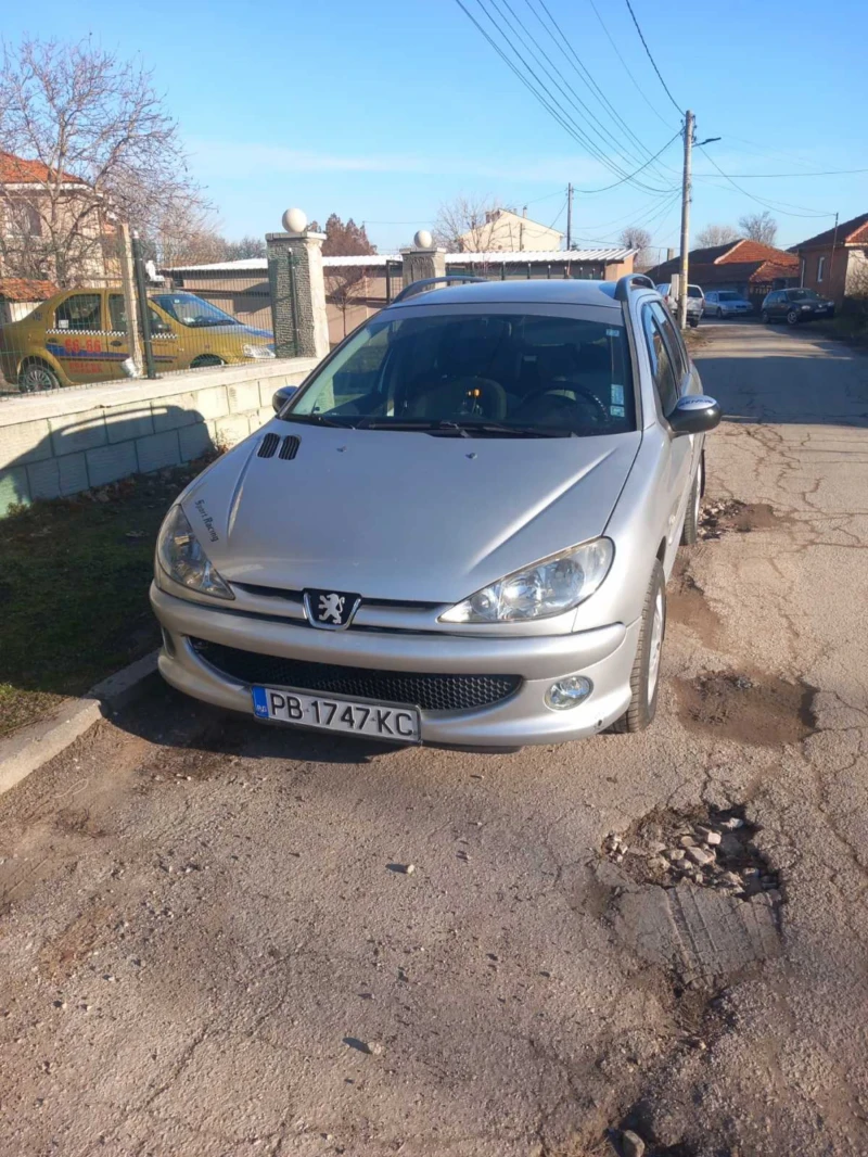 Peugeot 206 Sw, снимка 1 - Автомобили и джипове - 48589709