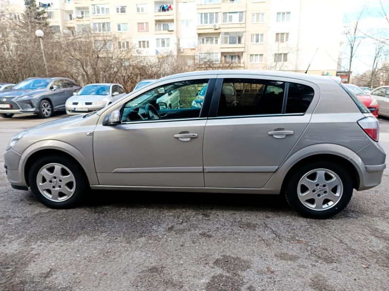 Opel Astra 1.8 Пълен японски автомат, снимка 4 - Автомобили и джипове - 49346480