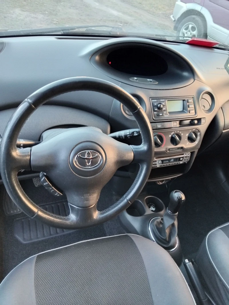 Toyota Yaris, снимка 5 - Автомобили и джипове - 49363463