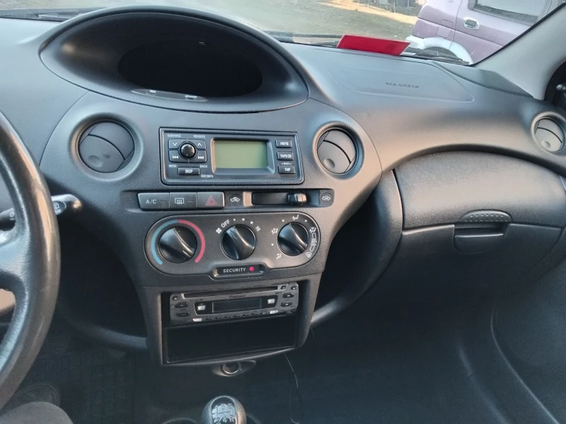 Toyota Yaris, снимка 7 - Автомобили и джипове - 49363463