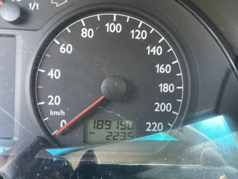 VW Polo 1.4, снимка 14 - Автомобили и джипове - 52023407