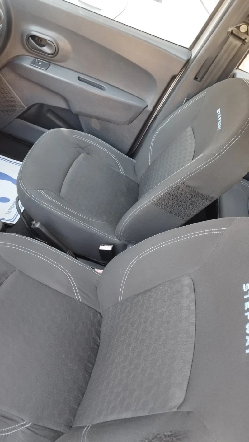 Dacia Lodgy 1.5 дци 110кс, снимка 11 - Автомобили и джипове - 51738370