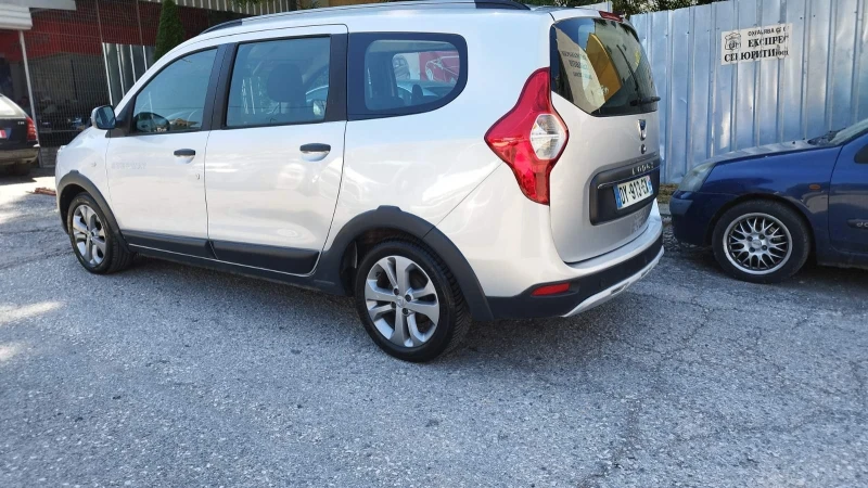 Dacia Lodgy 1.5 дци 110кс, снимка 2 - Автомобили и джипове - 51738370