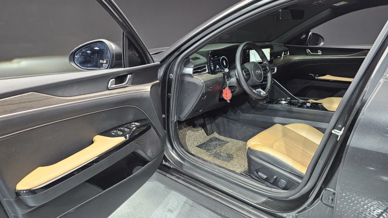 Kia K5 2.0 NOBLESSE autogeorge.com, снимка 10 - Автомобили и джипове - 51903543